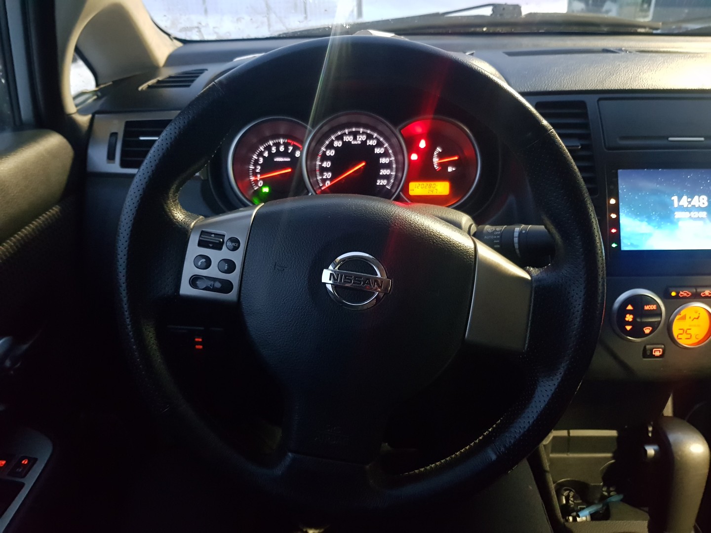 Nissan Tiida, 2011 г.в., пробег 114 700 км, цена, фото, Мурманск